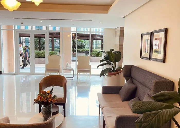 Venetian Panorama Bgc Venice Grand Canal Ment, 3 Bedrooms,1 Helper Room,7 Adults 3 Kids Apartment Manila