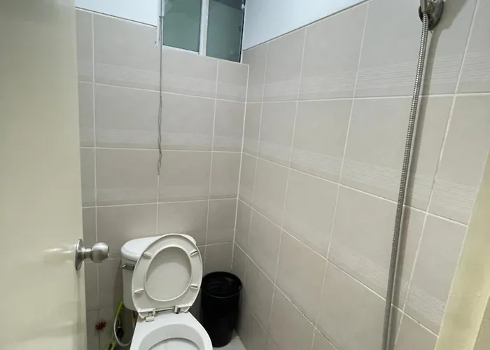 Venetian Panorama Bgc Venice Grand Canal Ment, 3 Bedrooms,1 Helper Room,7 Adults 3 Kids Apartment