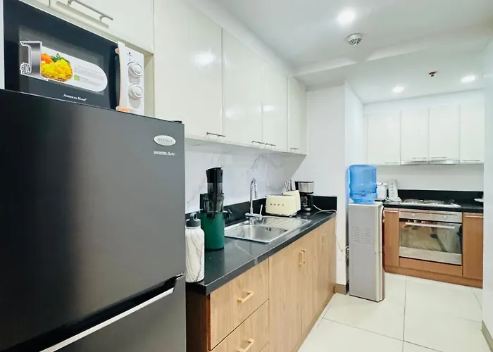 Venetian Panorama Bgc Venice Grand Canal Ment, 3 Bedrooms,1 Helper Room,7 Adults 3 Kids Manila