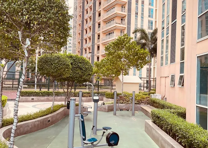 Venetian Panorama Bgc Venice Grand Canal Ment, 3 Bedrooms,1 Helper Room,7 Adults 3 Kids Apartment Manila