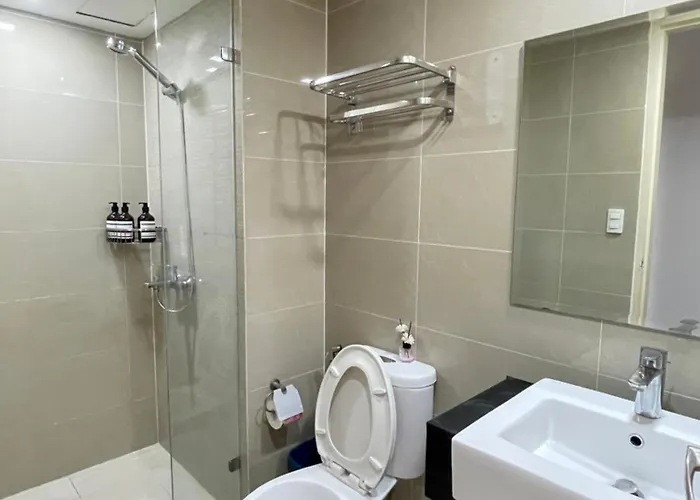 Venetian Panorama Bgc Venice Grand Canal Ment, 3 Bedrooms,1 Helper Room,7 Adults 3 Kids Apartment Manila