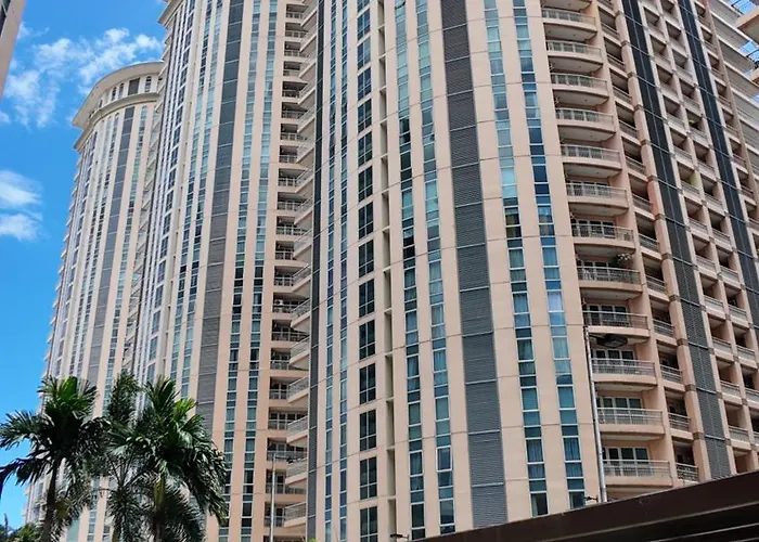 Venetian Panorama Bgc Venice Grand Canal Ment, 3 Bedrooms,1 Helper Room,7 Adults 3 Kids Apartment *