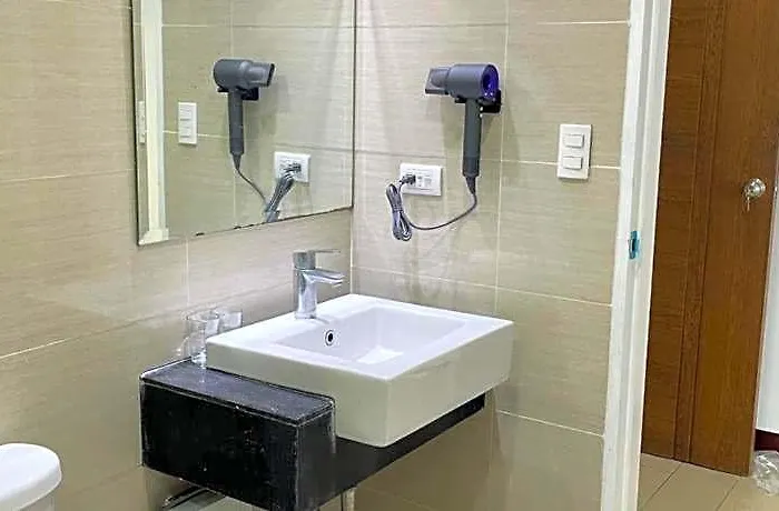 Venetian Panorama Bgc Venice Grand Canal Ment, 3 Bedrooms,1 Helper Room,7 Adults 3 Kids Manila